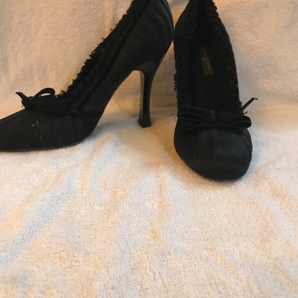 LOUIS VUITTON Black Satin Pleated Balmoral Bow Detail Heels Pumps - Picture 2 of 2